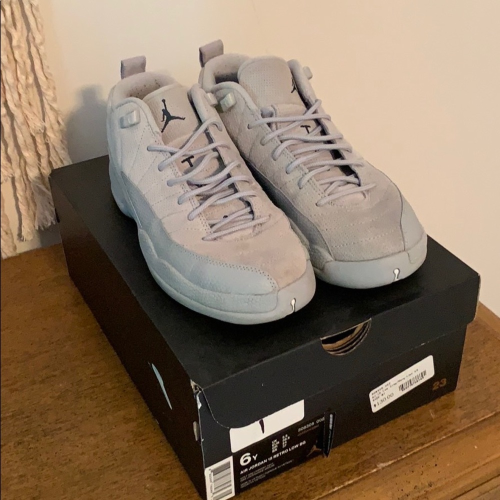Air Jordan 12 retro lows